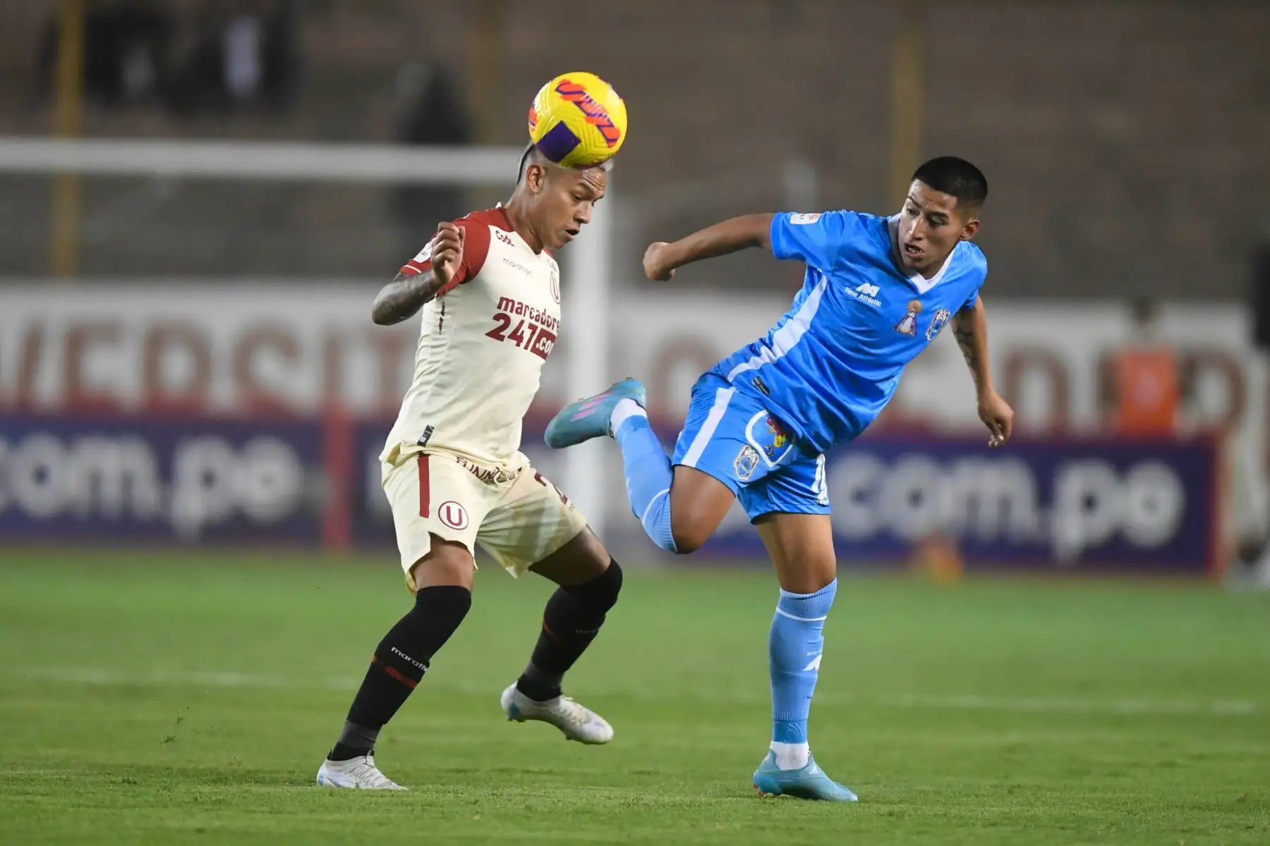 Universitario enfrenta a Binacional por la fecha 7 del Torneo Clausura de la Liga 1, en el Estadio Monumental. Foto: Liga 1