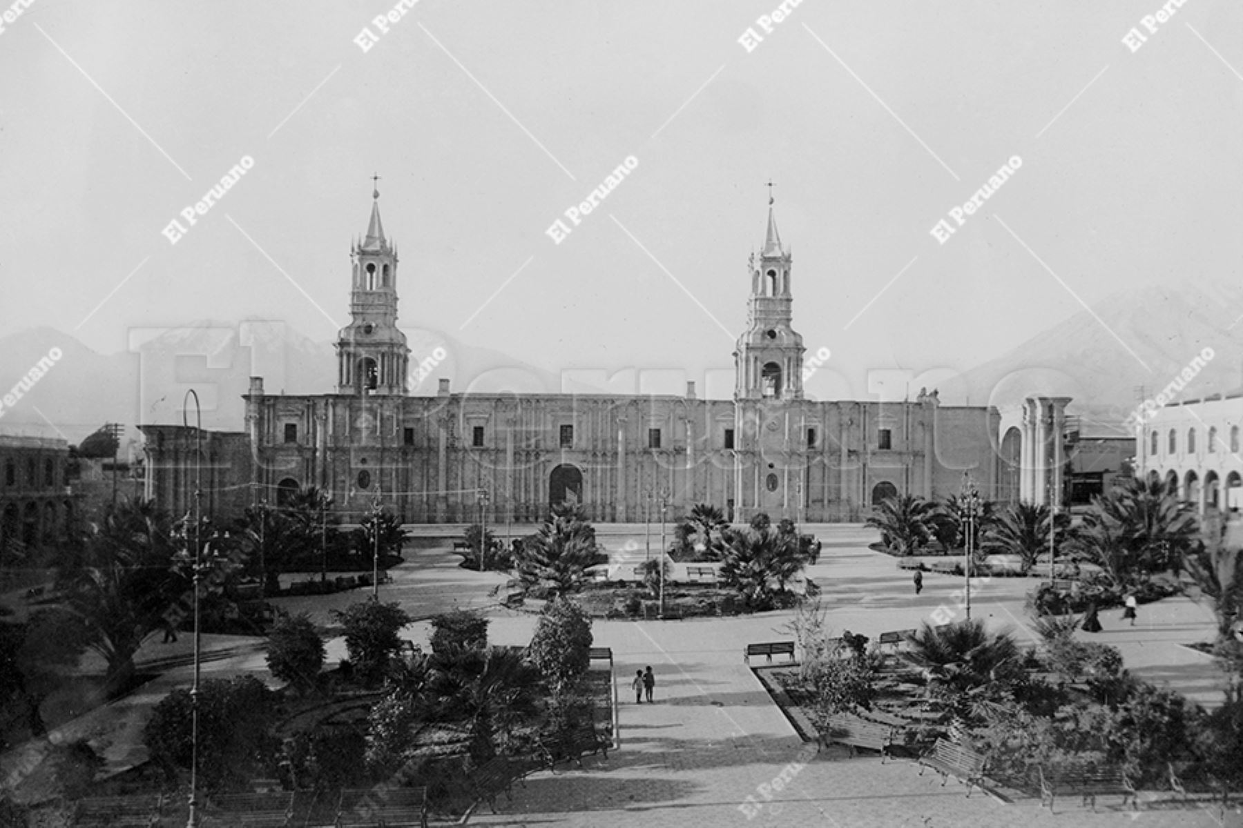 Arequipa - sin fecha / Plaza de Armas. 
Foto: Archivo Histórico / El Peruano