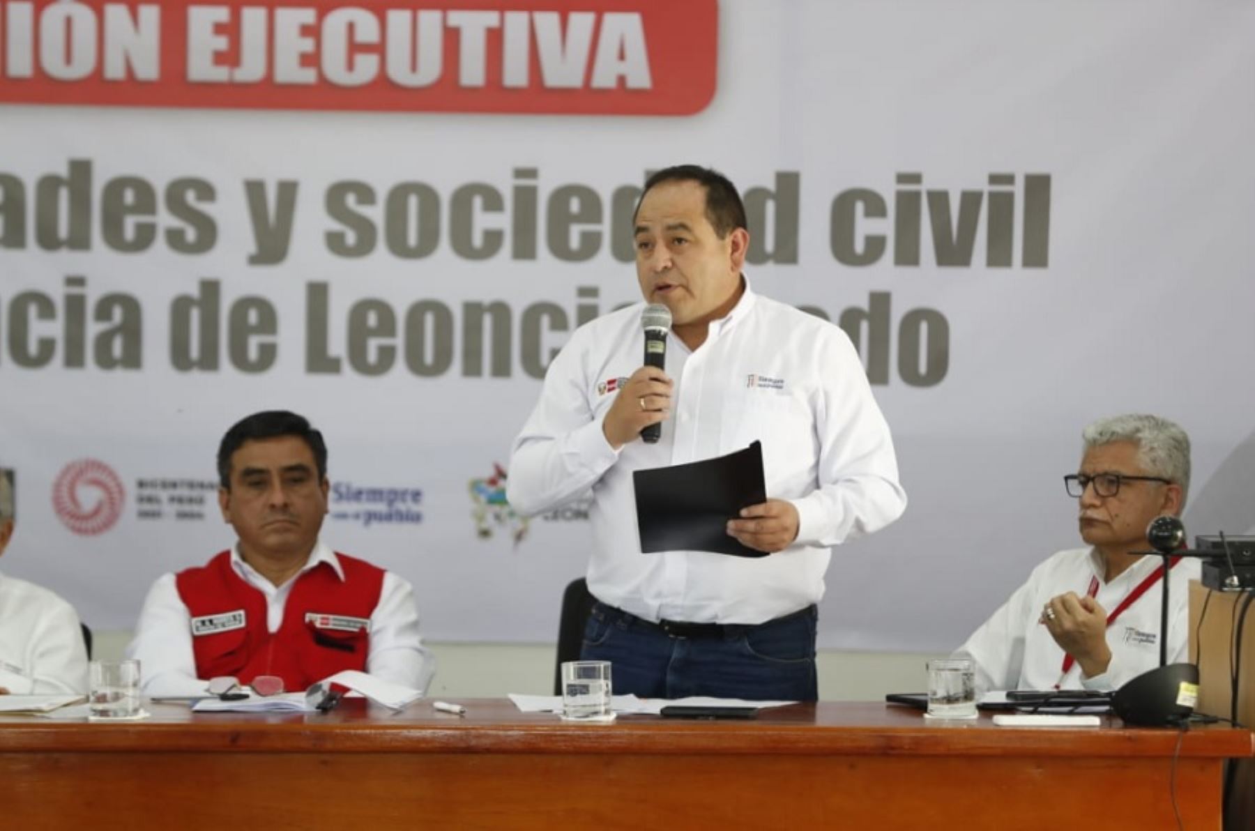 Este año se culminarán 16 obras de agua y saneamiento financiadas o ejecutadas por el Ministerio de Vivienda, Construcción y Saneamiento en la región Huánuco, anunció el titular del sector, César Paniagua Chacón.