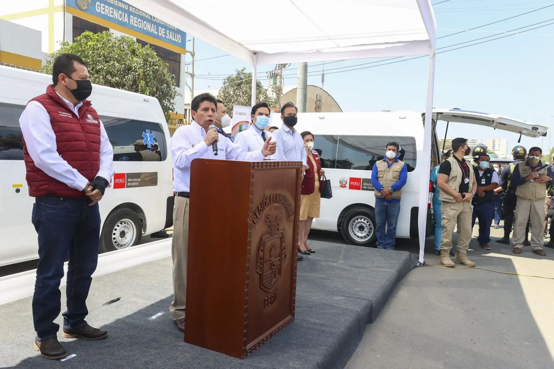 Presidente de la república, Pedro Castillo, entrega tres ambulancias para la región Lambayeque.
Foto: ANDINA/Prensa Presidencia