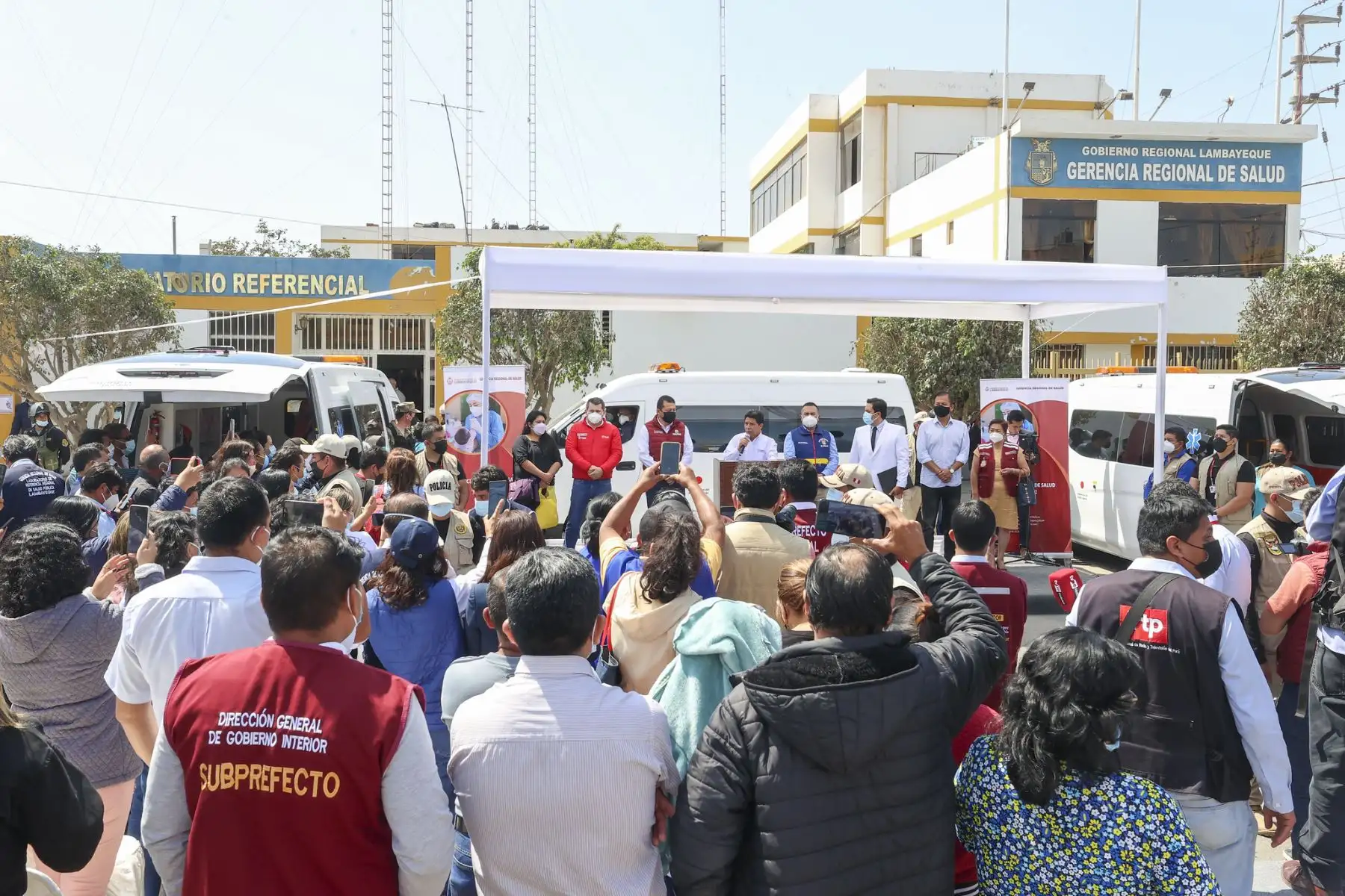 Presidente de la república, Pedro Castillo, entrega tres ambulancias para la región Lambayeque.
Foto: ANDINA/Prensa Presidencia