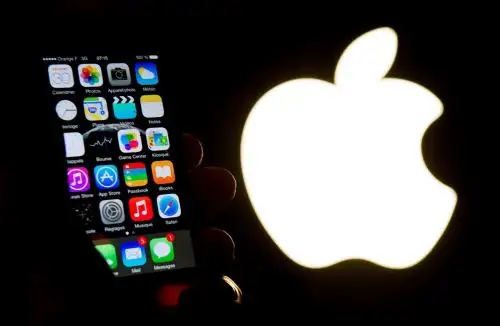 Un hacker podría utilizar la falla para tomar el control de los dispositivos, accediendo a cualquiera de sus datos o capacidades.