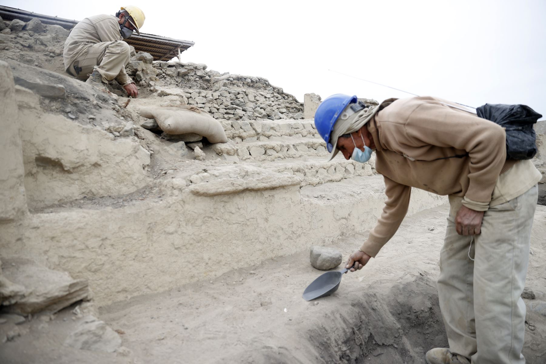 Al retomar los trabajos en el sitio arqueológico Vichama se halló estructuras que habrían servido como vivienda.  Foto: ANDINA/Melina Mejía