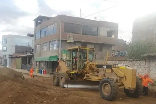 El Ministerio de Vivienda, Construcción y Saneamiento garantizó la continuidad de la ejecución del proyecto de pistas y veredas que beneficiará a los habitantes del asentamiento humano Justicia, Paz y Vida, en el distrito de El Tambo, provincia de Huancayo, departamento de Junín.