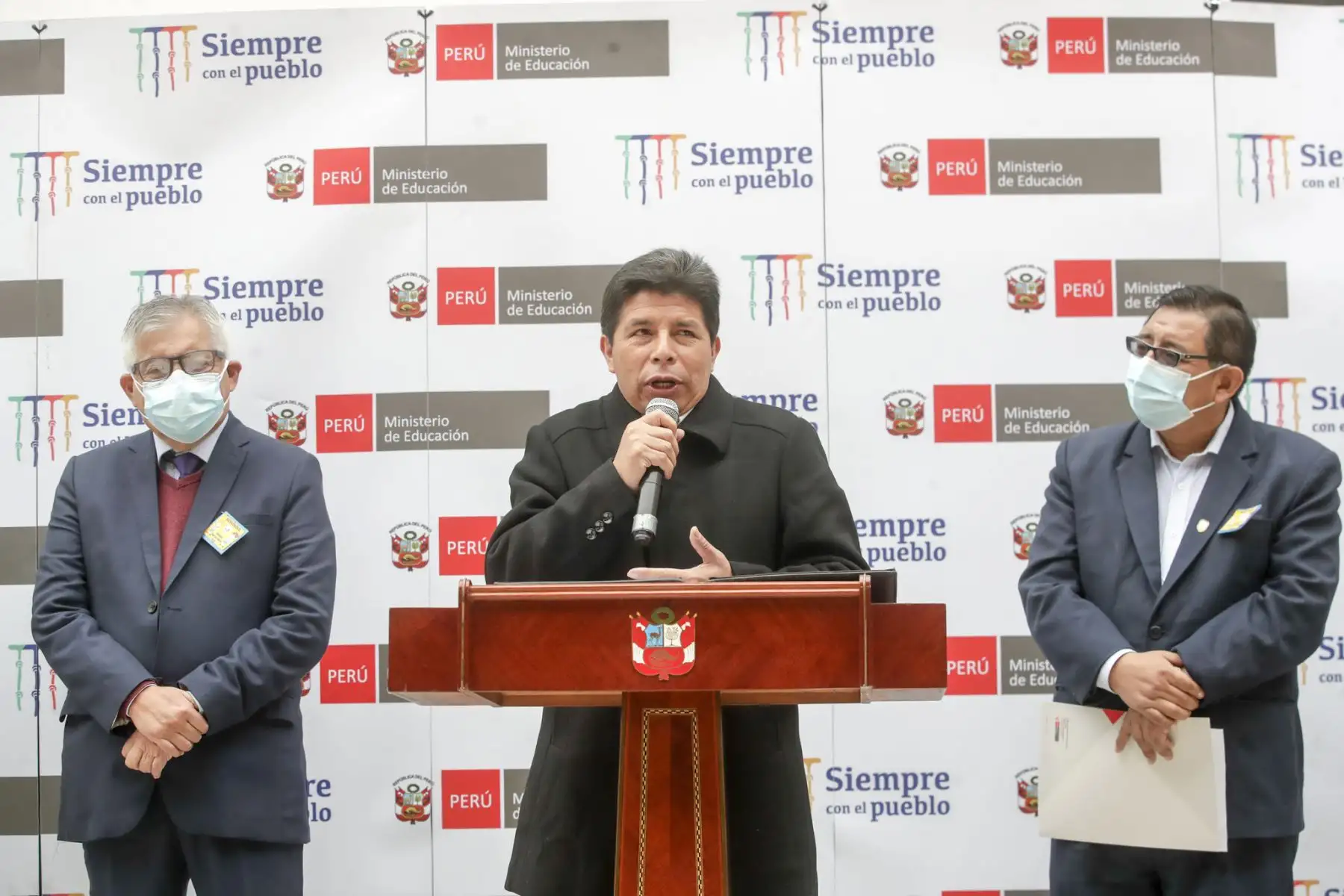 En el marco de las celebraciones por el Día del Niño, que se realiza este 21 de agosto, el presidente de la República, Pedro Castillo Terrones, supervisó el desarrollo de clases de los alumnos del Centro de Educación Básica Especial (CEBE) “Hipólito Unanue” en el Agustino. Foto: ANDINA/ Prensa Presidencia