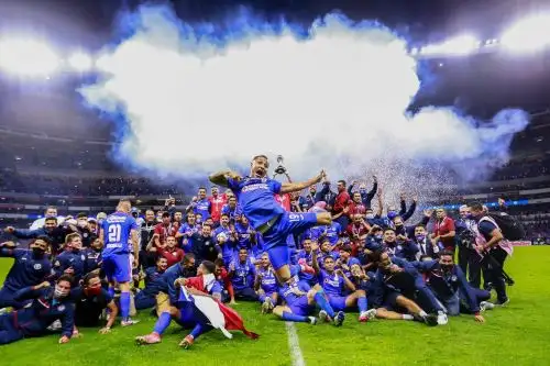 En el Día Mundial de la Fotografía, Yoshimar Yotún nos regala una postal para el recuerdo. Foto: Eloisa Sánchez @Saudadinho
