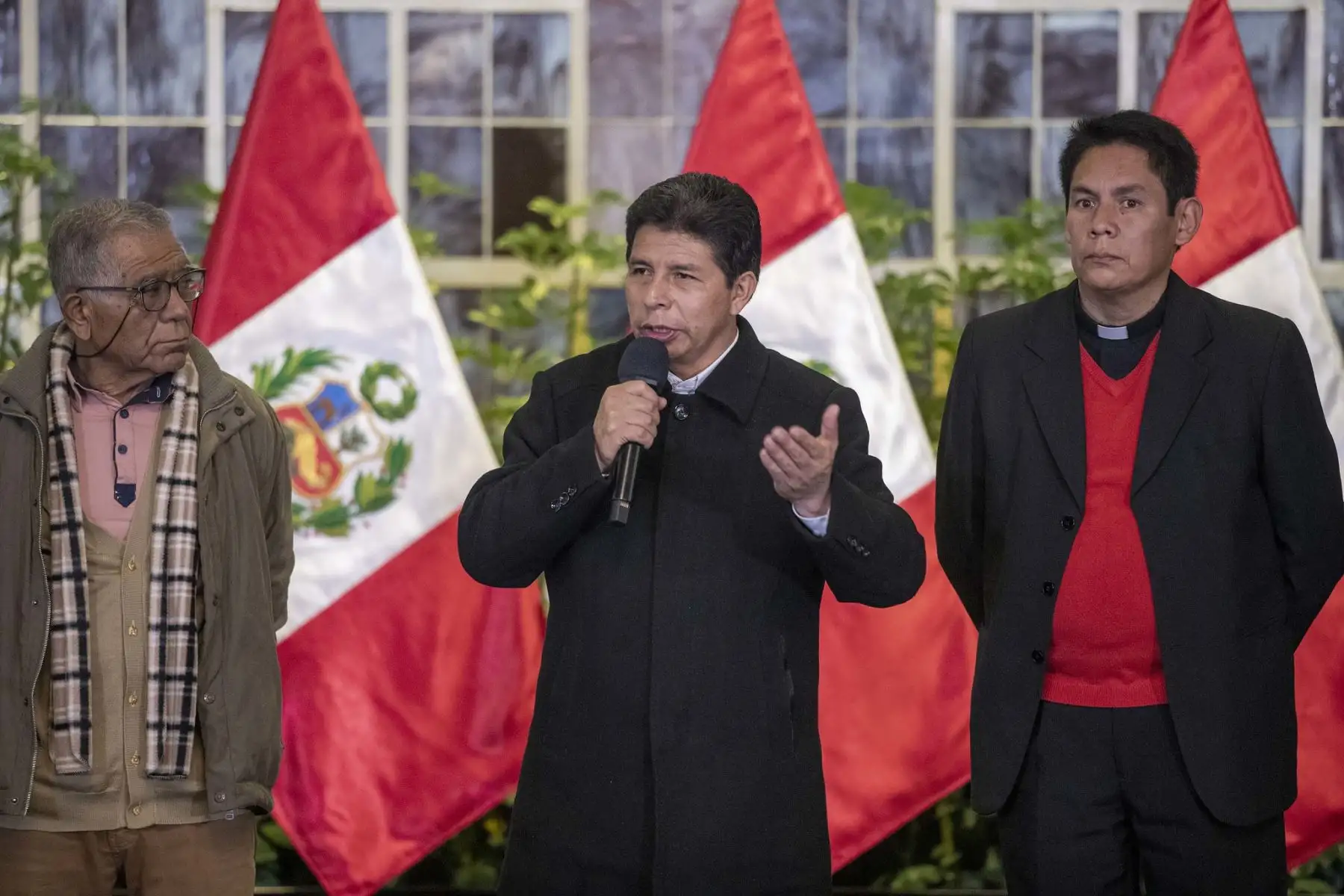 Presidente Pedro Castillo se reúne  con dirigentes sociales de la Institución de Apoyo a los Pueblos Olvidados (INAPO).
Foto: ANDINA/Prensa Presidencia