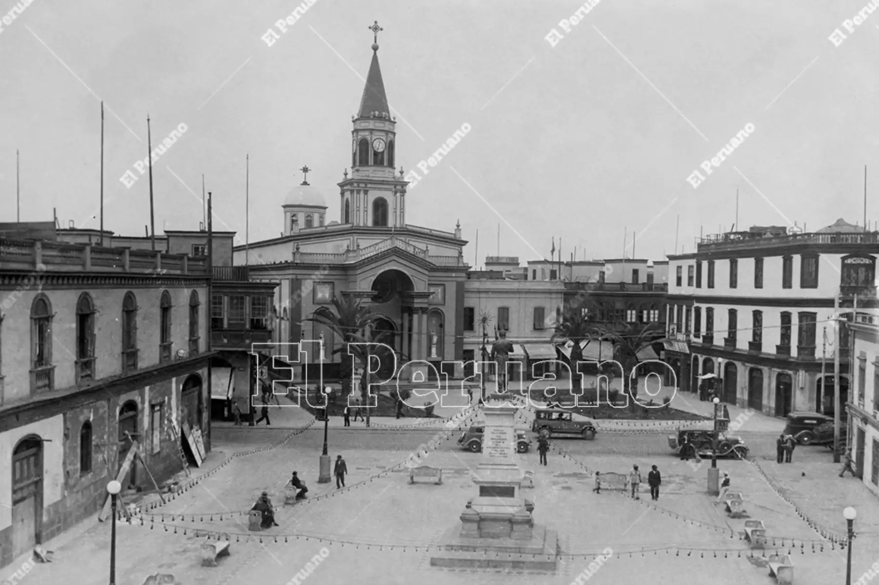 Callao - 1925 / Plaza e Iglesia Matriz en el cercado del Callao. 
Foto: Archivo Histórico de El Peruano
