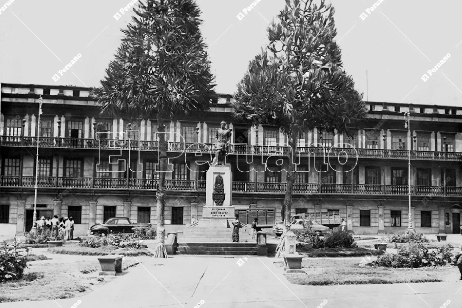 Callao - 1952 / Tradicional Plaza José Gálvez. 
Foto: Archivo Histórico de El Peruano