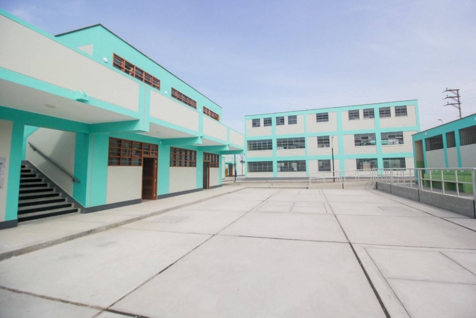 Desde el 2017 hasta la fecha la ARCC ha entregado 770 colegios reconstruidos en las 13 regiones del país que fueron afectadas por el fenómeno de El Niño costero.