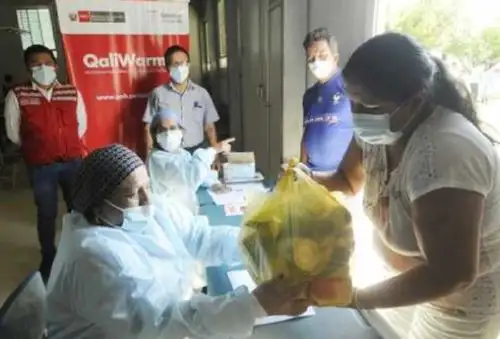 El equipo técnico del Programa Nacional de Alimentación Escolar Qali Warma constató la entrega de 1,206 toneladas de alimentos inocuos y nutritivos a los padres de familia de la institución educativa Alonso de Alvarado en el distrito de Bagua Grande, provincia de Utcubamba.