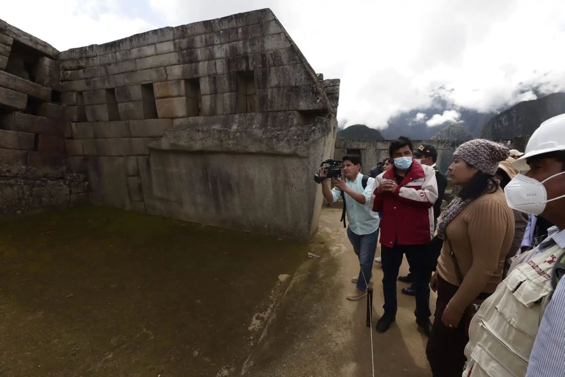 La ministra de Cultura, Betssy Chavez, llegó a la región Cusco para cumplir su compromiso de impulsar acuerdos en relación a temas del sector. Foto: ANDINA/Mincul