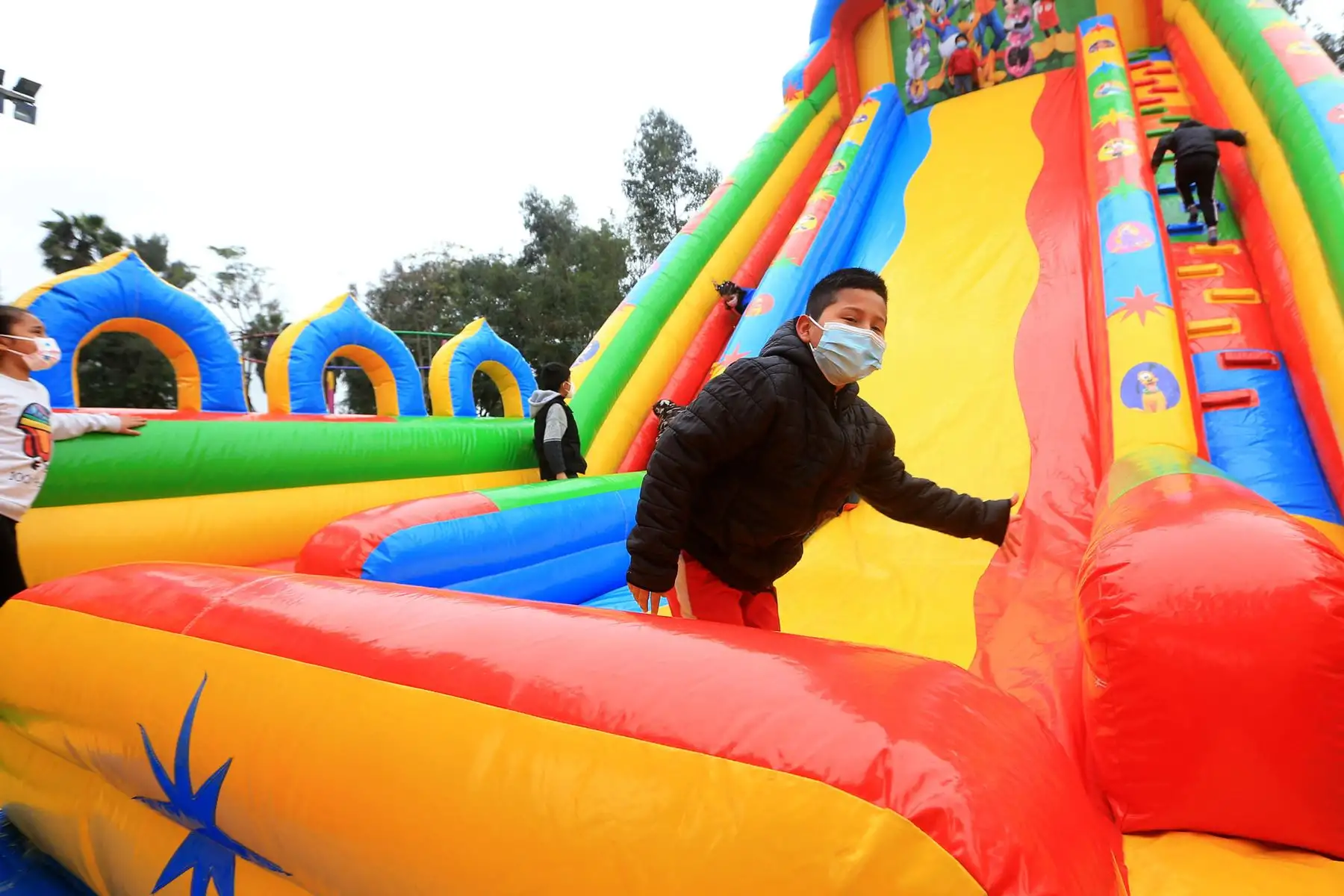 Feria por el  Día del Niño en el Parque Zonal Huáscar de Villa El Salvador.
Foto; Mindef