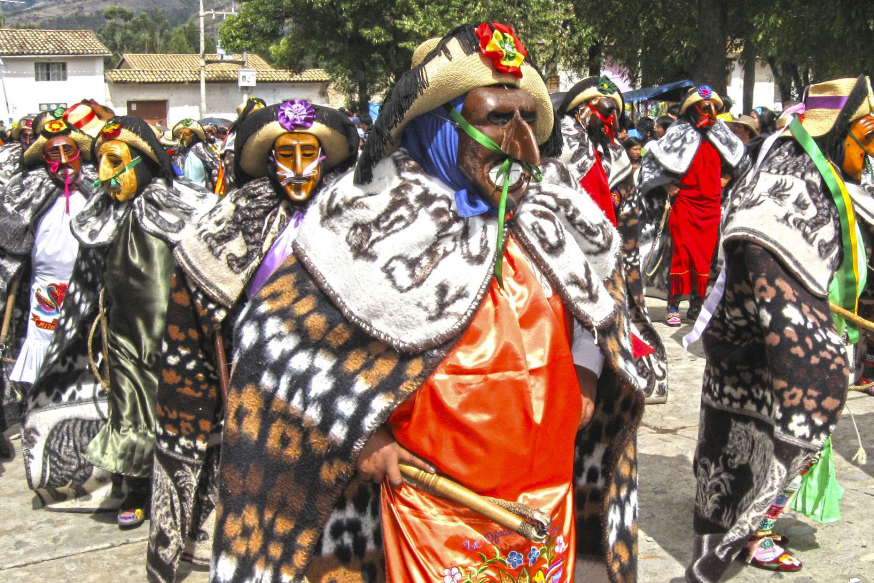 Diversas provincias de la Costa, Sierra y Selva celebran el Día Mundial del folclore con concursos de baile y trajes típicos, exposiciones culturales y festivales gastronómicos.ANDINA/archivo