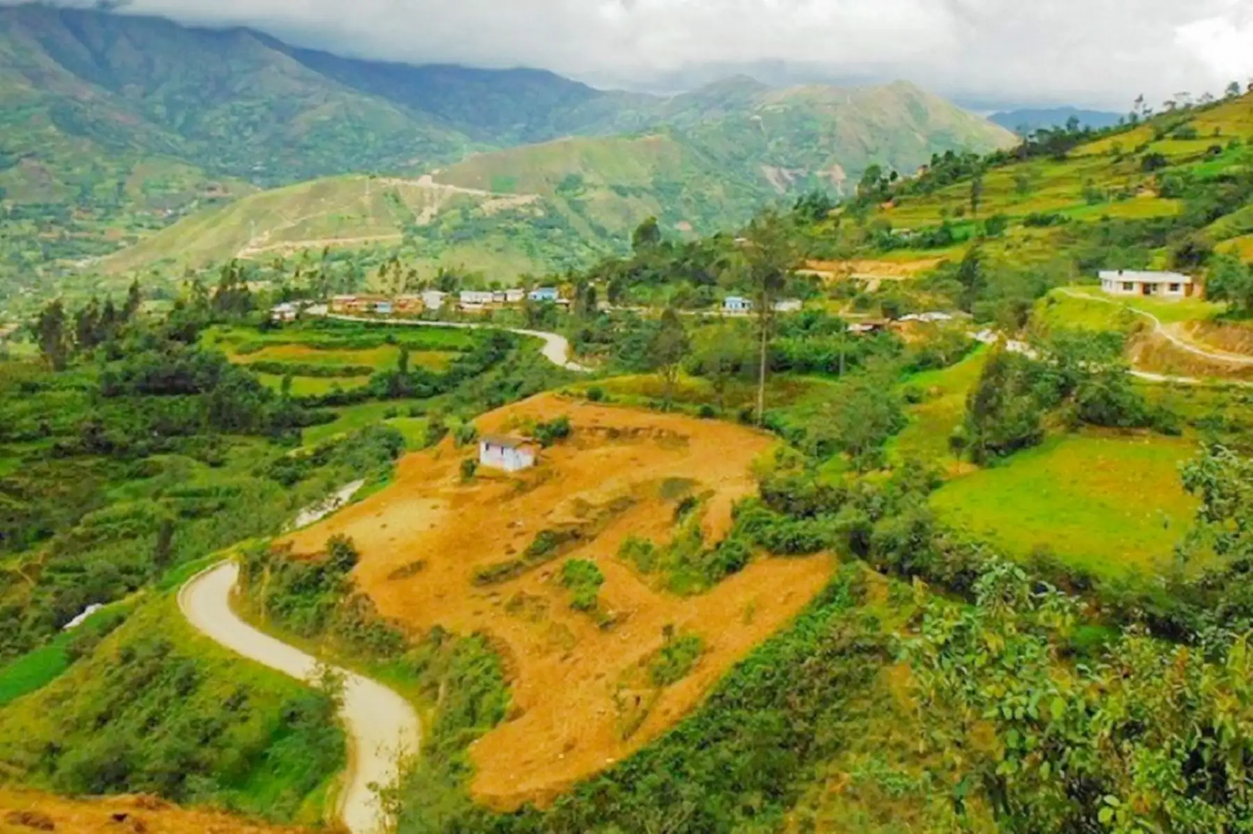 Carretera Puente Rancho-Chaglla-Rumichaca en la región Huánuco. Foto: Cortesía.