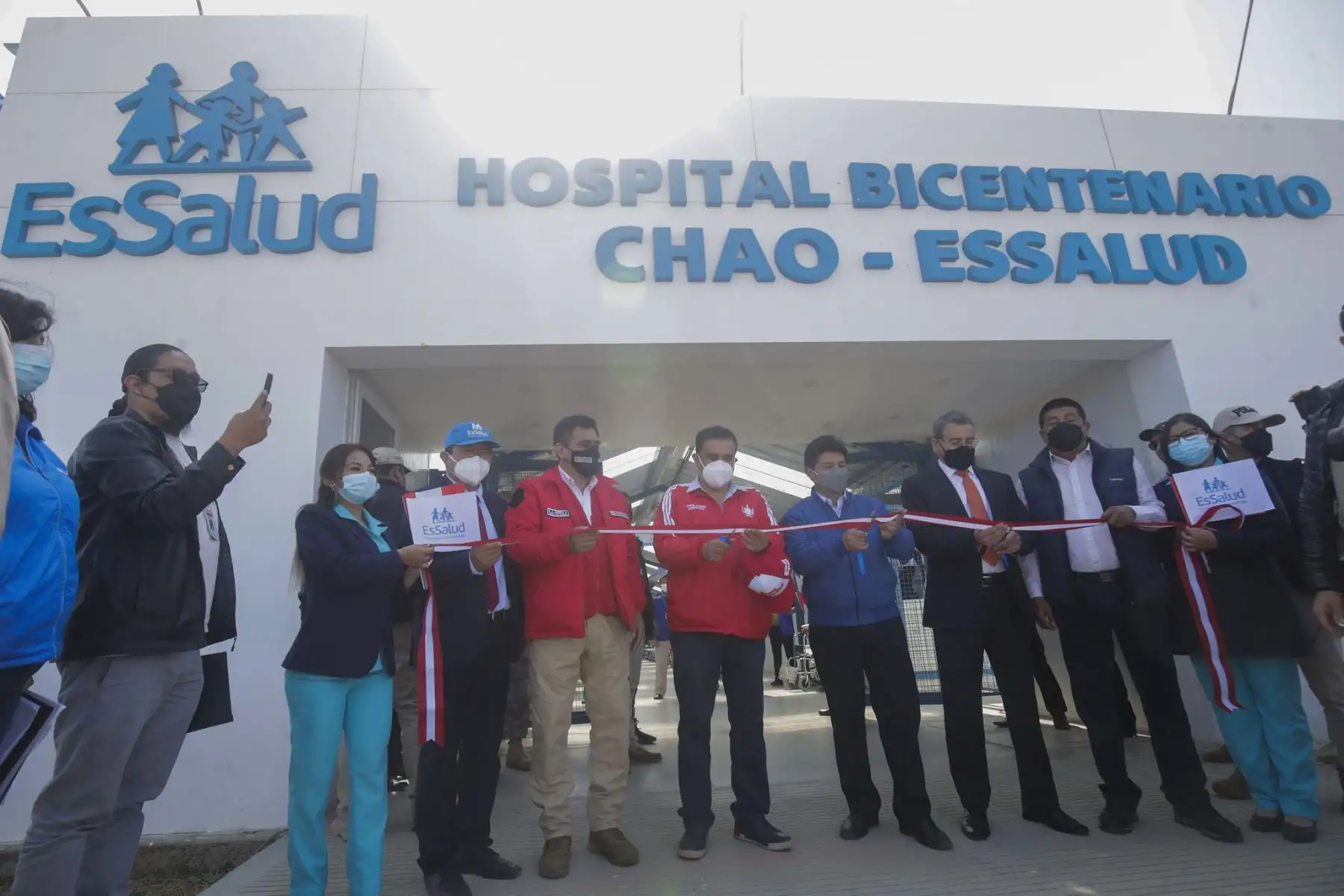Presidente de la República, Pedro Castillo, inaugura el Hospital Bicentenario Chao de EsSalud, en la región La Libertad.
Foto: ANDINA/Prensa Presidencia