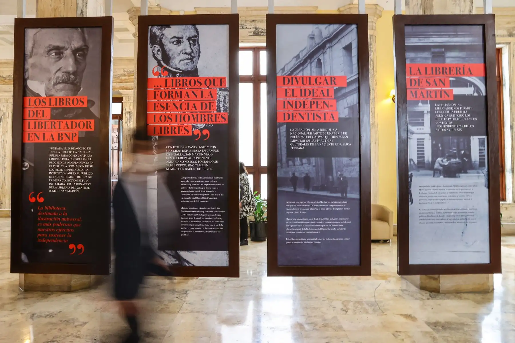 Cabe indicar que estos títulos forman parte de las 74 unidades bibliográficas que pertenecieron a la biblioteca del libertador don José de San Martín, que ya son parte del Patrimonio Cultural de la Nación y por los que la BNP recibió el Certificado de incorporación al registro del Comité Peruano de Memoria del Mundo – UNESCO. Foto: ANDINA/Andrés Valle