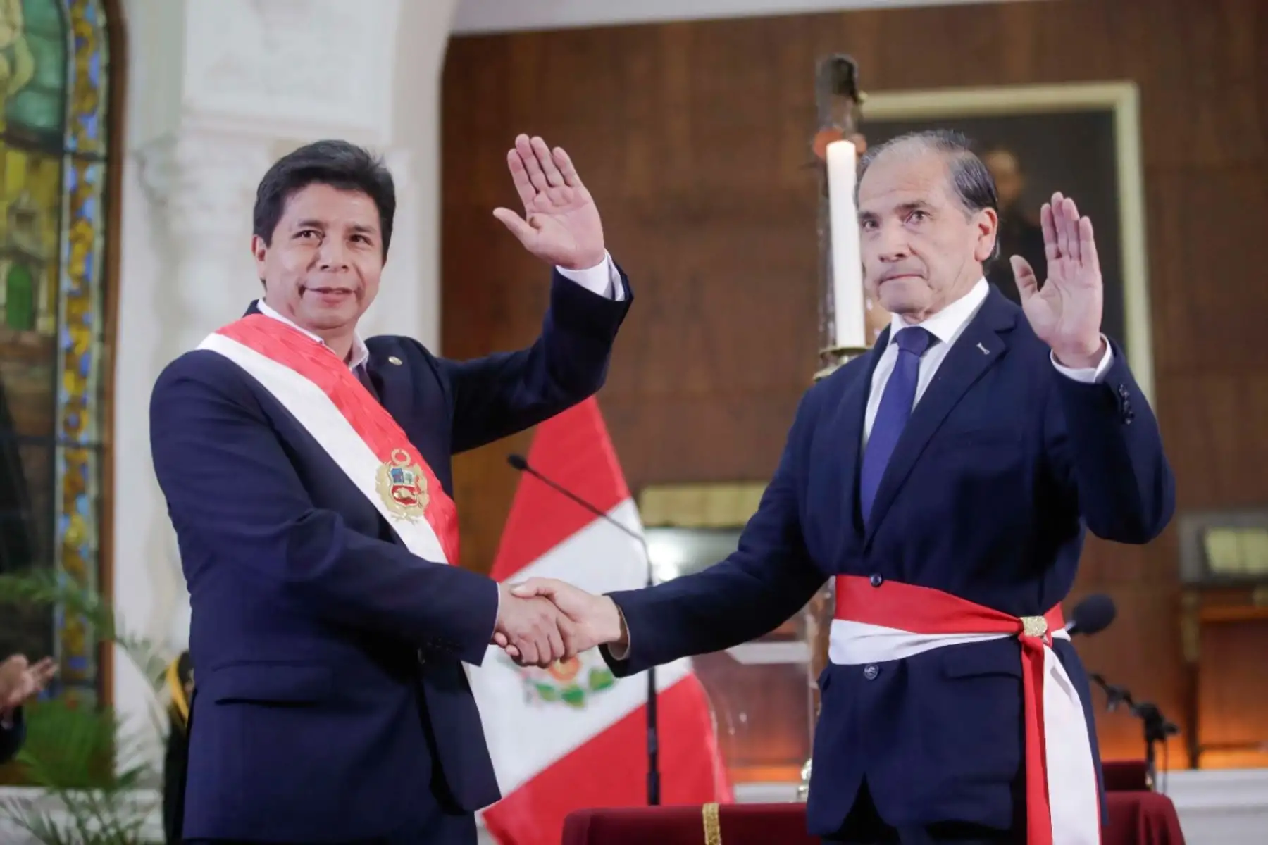 Wilbert Rozas juró como nuevo ministro del Ambiente, en una ceremonia presidida por el jefe del Estado, Pedro Castillo, en Palacio de Gobierno. Foto: ANDINA/ Prensa Presidencia