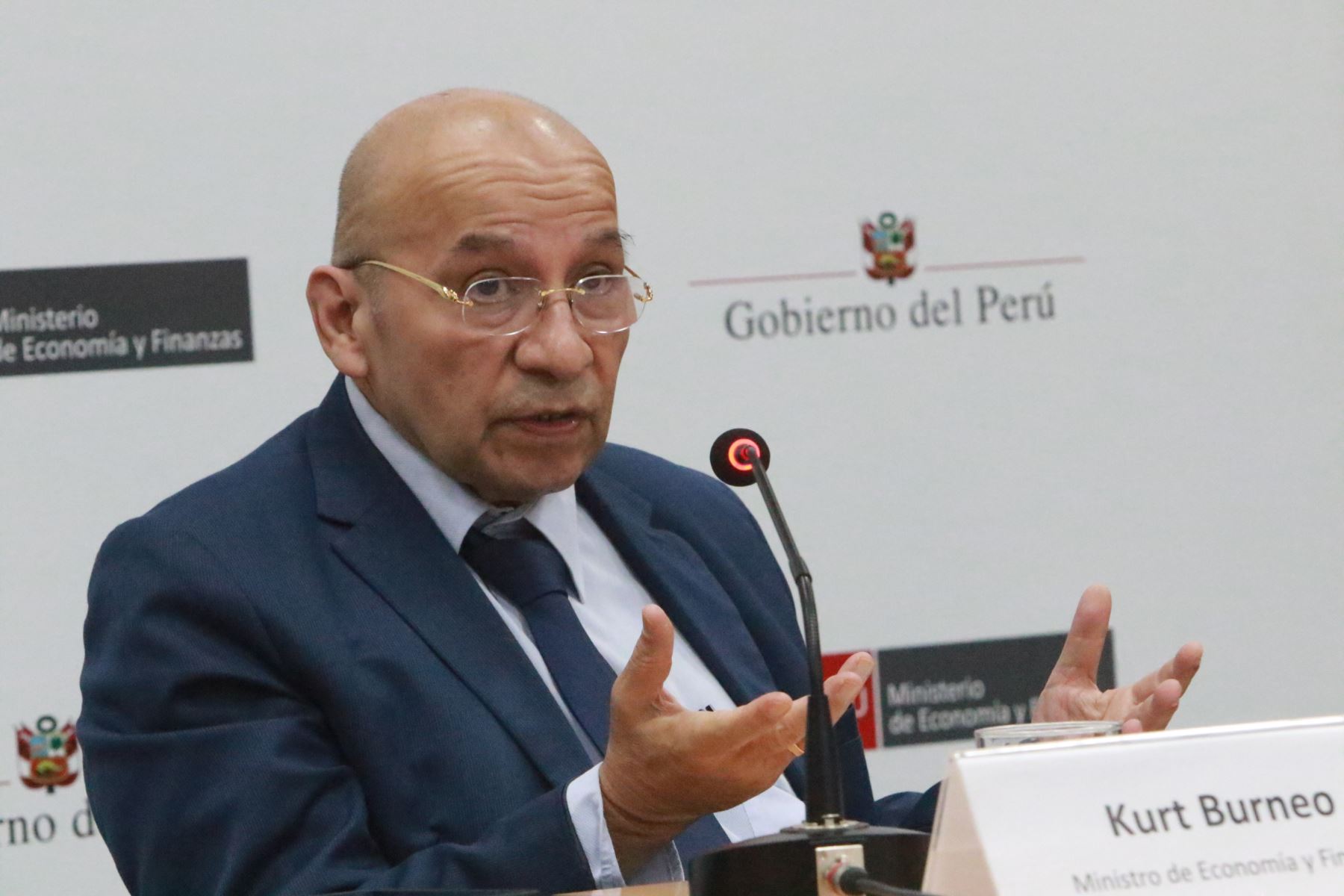 Ministro de Economía y Finanzas, Kurt Burneo. ANDINA/Héctor Vinces