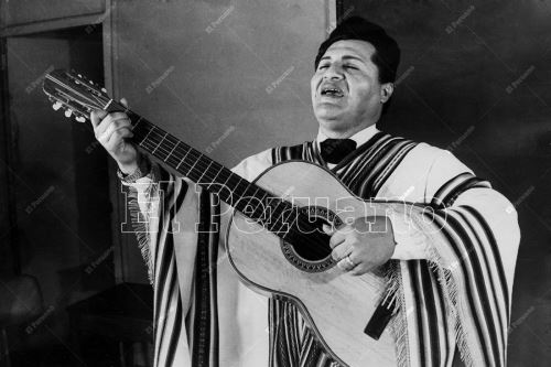 Luis Abanto Morales, célebre compositor criollo, autor de "Cholo soy" nace un día como hoy