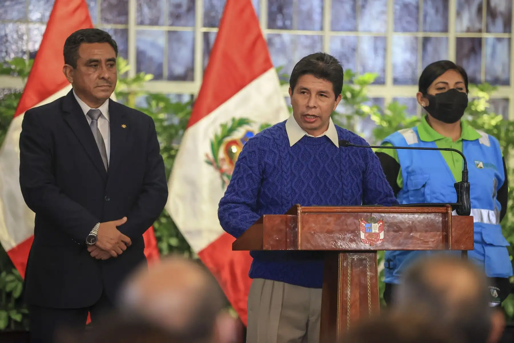 En Palacio de Gobierno, presidente de la República, Pedro Castillo, suscribe Decreto Supremo que aprueba el Reglamento de la Ley N° 31297, Ley del Servicio de Serenazgo Municipal.
Foto: ANDINA/ Prensa Presidencia