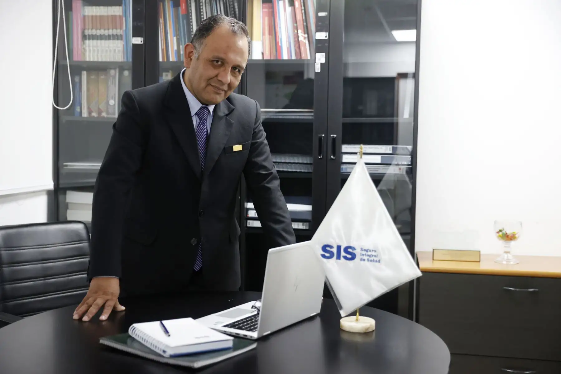 El Dr. Mestas Valero es jefe del Seguro Integral de Salud (SIS), la aseguradora más importante del Perú, pues financia la salud de más de 25 millones de peruanos. ANDINA/Melina Mejía