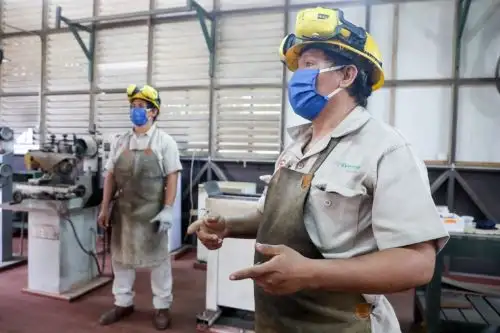 Trabajadores.