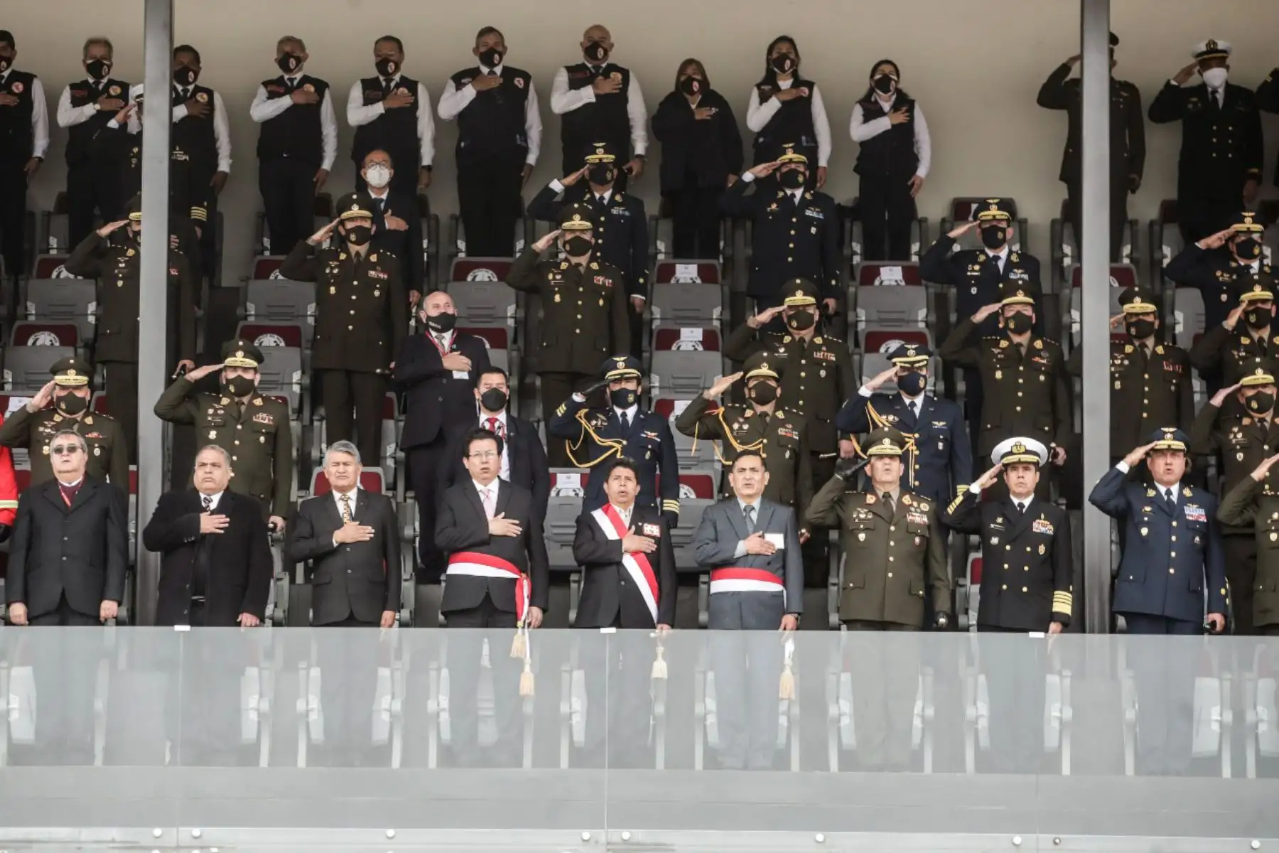El presidente Pedro Castillo lidera la ceremonia por el Día de la Defensa Nacional, en el Cuartel General del Ejército, en el distrito de san Borja. Foto: ANDINA/ Prensa Presidencia