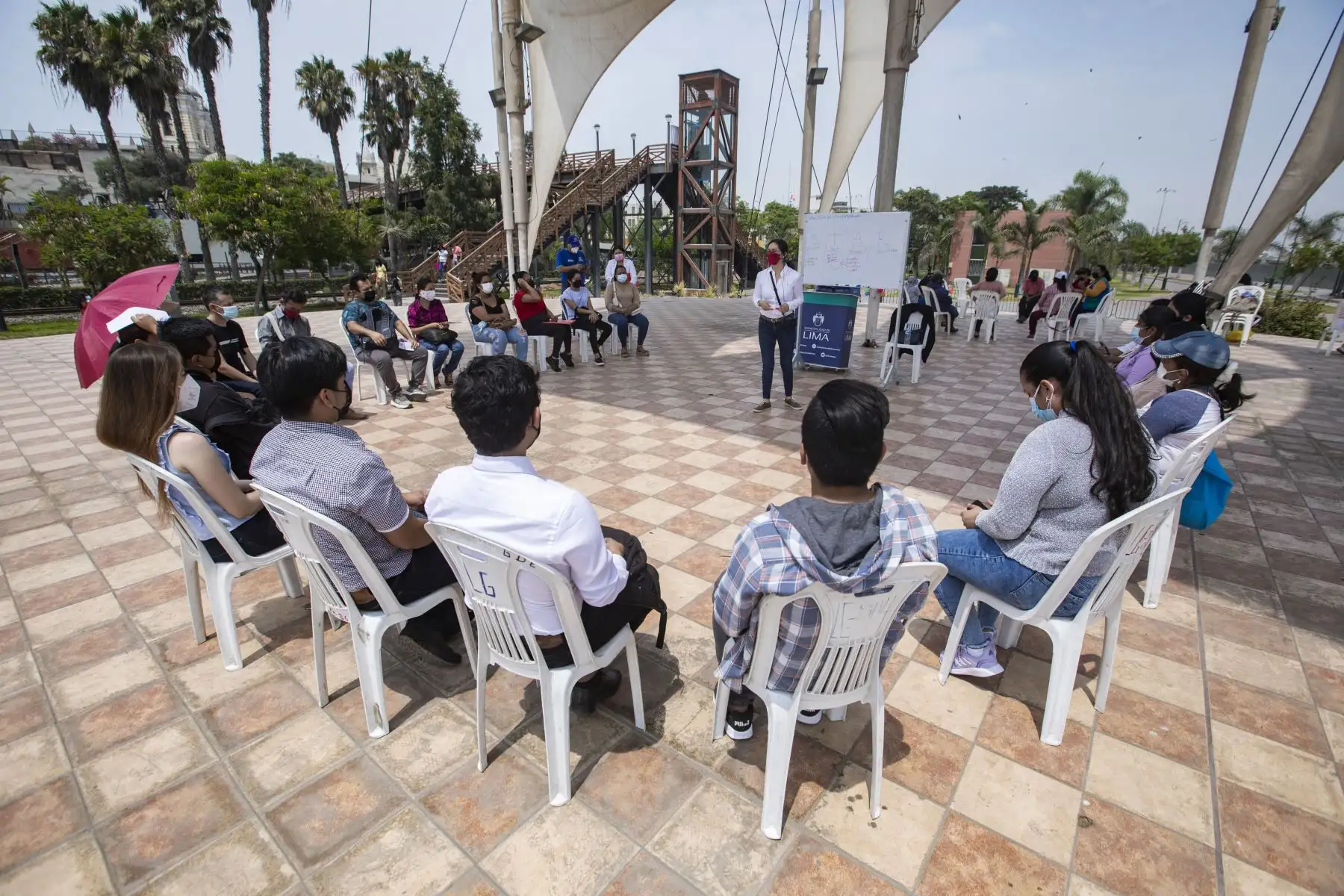 Lima Emplea articula en un mismo espacio a las personas que buscan empleo con las empresas que demandan personal para diversas actividades. Foto: ANDINA/MML