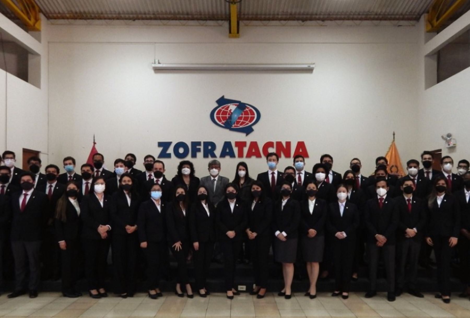 Una delegación de alumnos de la Academia Diplomática del Perú Javier Pérez de Cuéllar visitó las instalaciones del complejo de la Zona Franca de Tacna (Zofratacna) con la finalidad de conocer las operaciones que se realizan para la exportación e importación de diversos productos y servicios.