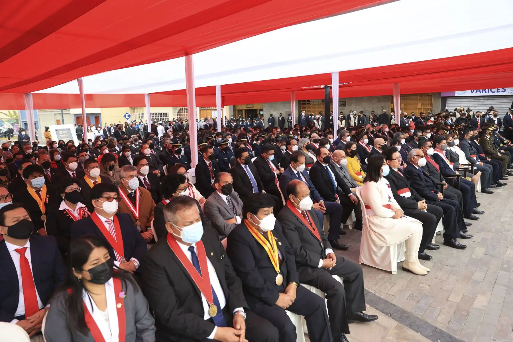 Presidente de la República, Pedro Castillo, participa en homenaje a la mujer tacneña por el 93° aniversario de la reincorporación de Tacna al Perú. Foto: Presidencia Perú