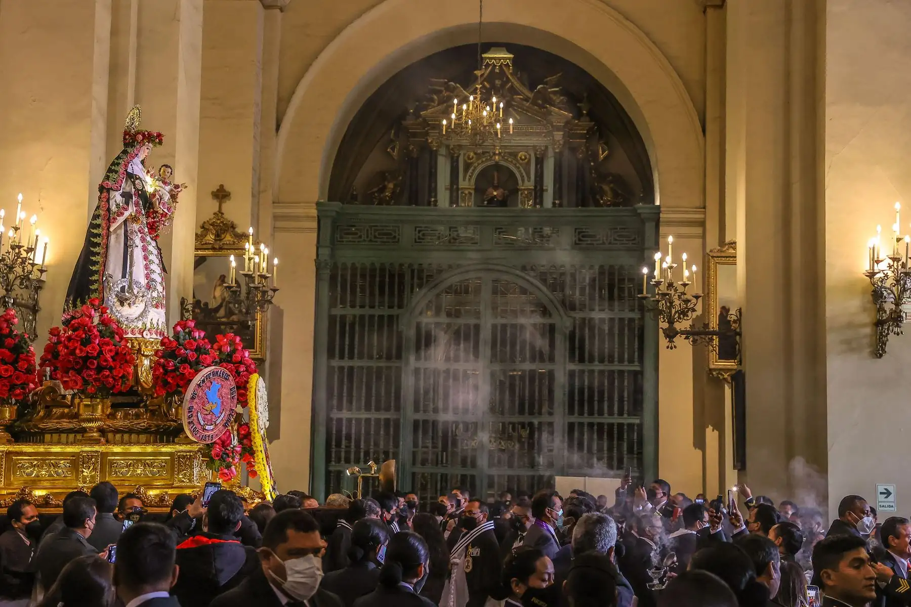Santa Rosa de Lima acostumbraba a hacer penitencias por el pecado del prójimo. Uno de esas penitencias fue colocarse una cadena en la cintura para flagelarse y lanzar las llaves del candado hacia el pozo. En ese lugar, oraría todas las noches para pedir por los pecadores.
Foto: ANDINA/ Andrés Valle
