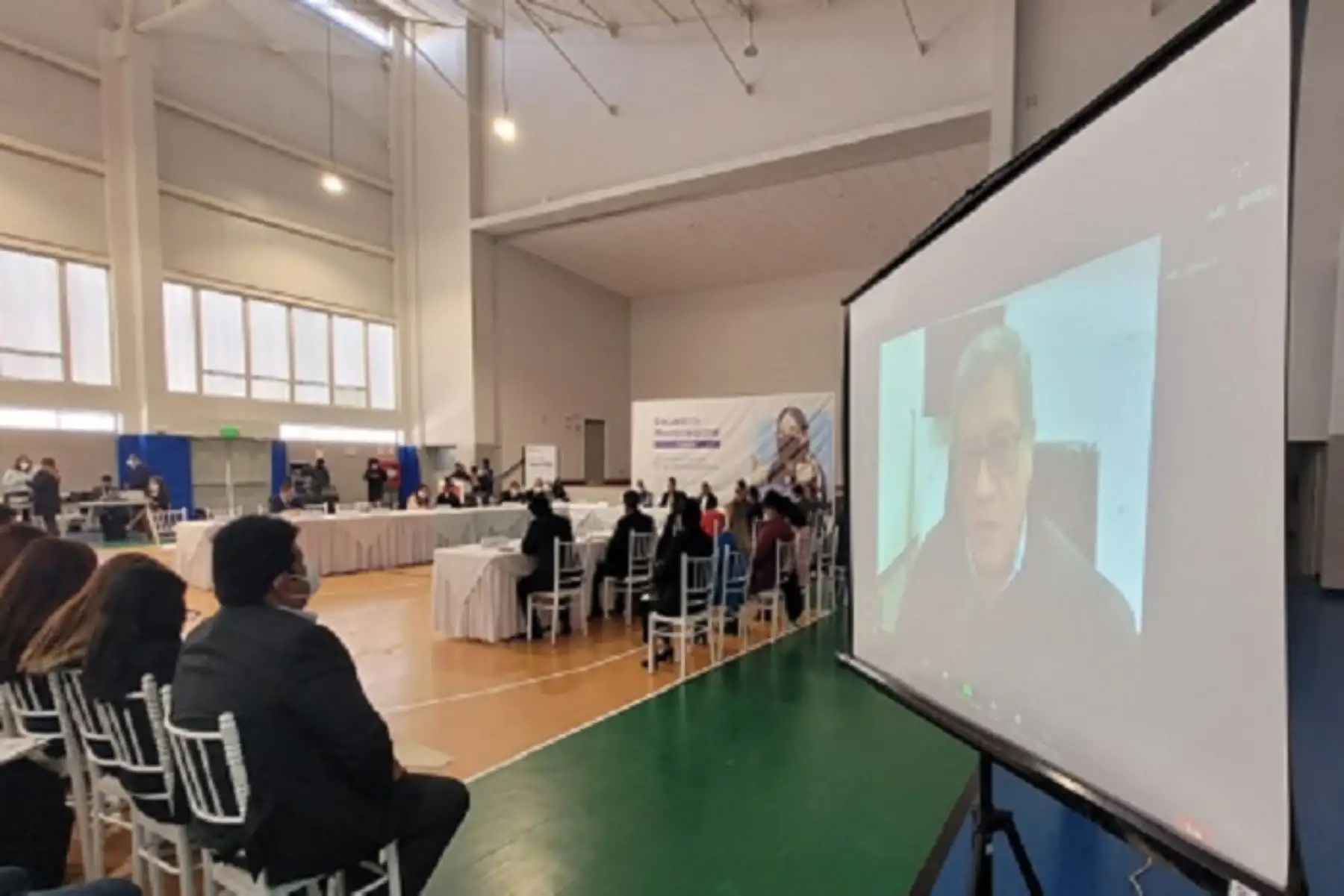En las próximas semanas continuarán las reuniones descentralizadas con representantes de las macrorregiones Oriente, Norte y Sur.