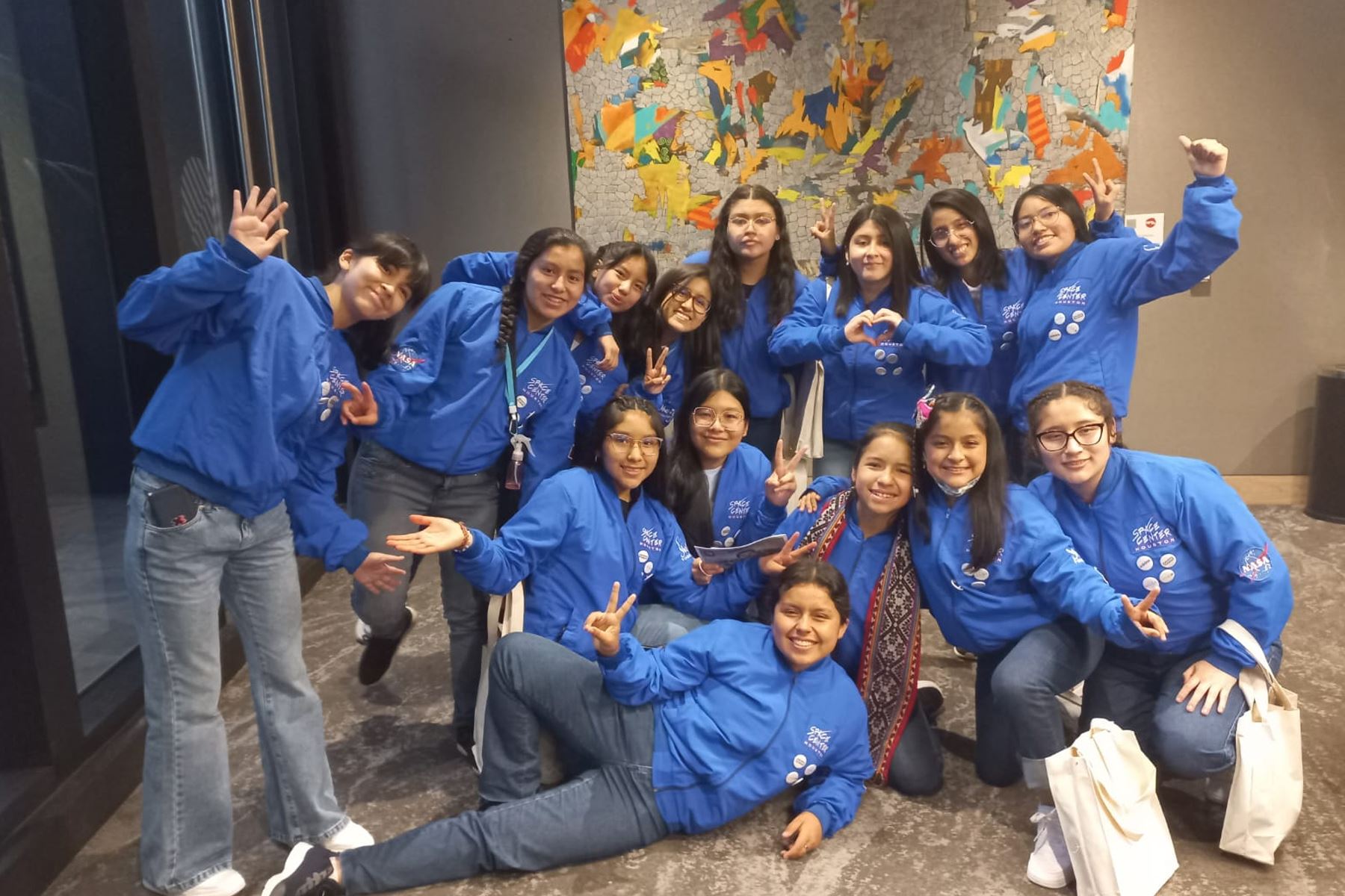 Escolares peruanas que visitarán la NASA viajan hoy a Estados Unidos | Noticias | Agencia Peruana de Noticias Andina