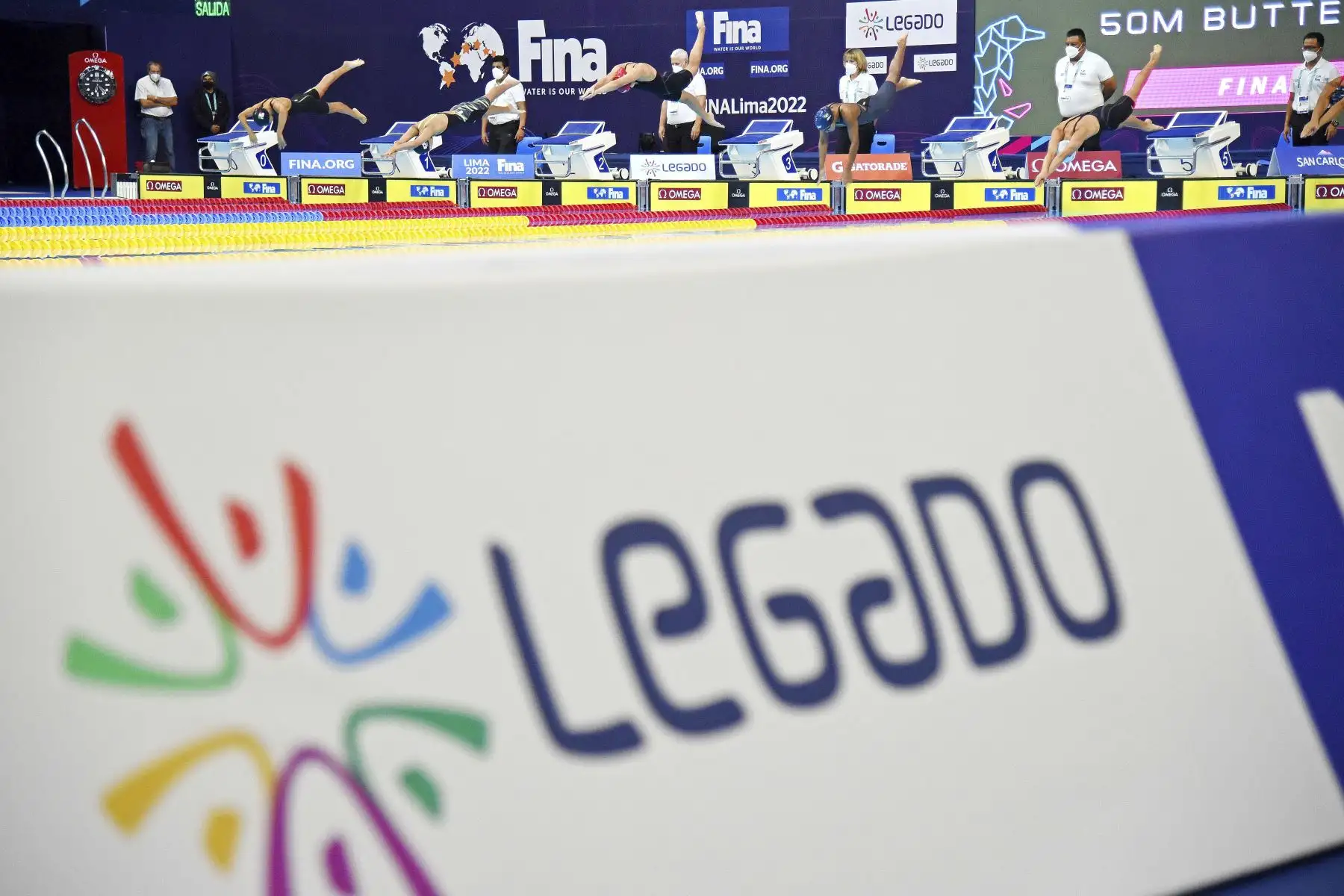 En la sede del Centro Acuático de Legado Videna se viene desarrollando el Mundial Junior de Natación Lima 2022 donde compiten más de 900 deportistas de 93 países, este torneo llega al Perú gracias al trabajo coordinado de Legado y la Federación Peruana de Natación. Foto: Legado