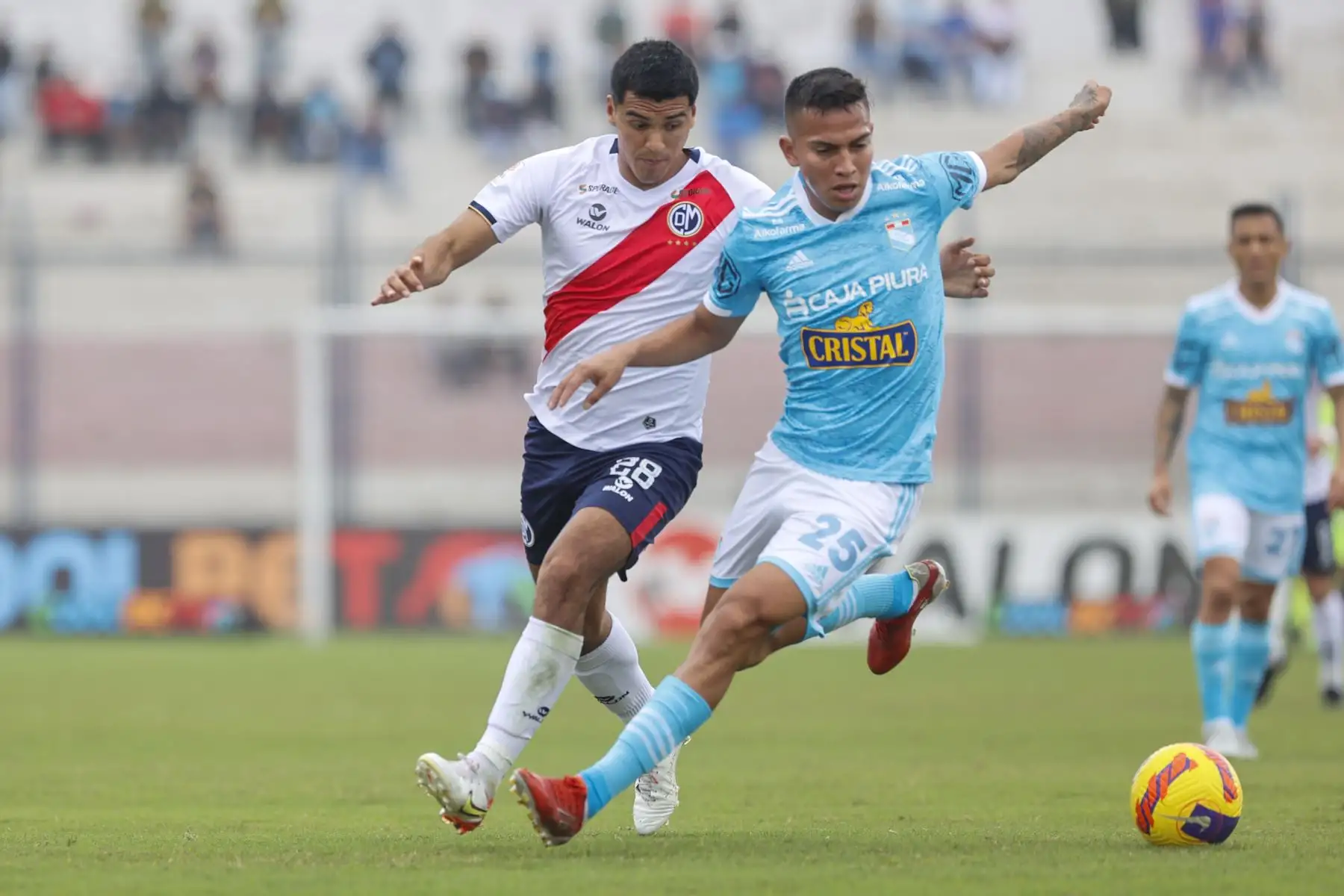 Sporting Cristal vence 3 a 0 a Deportivo Municipal en el estadio Elias Moreno de Villa El Salvador, en partido por la jornada 10 del Torneo Clausura. Foto: ANDINA/Carla Patiño