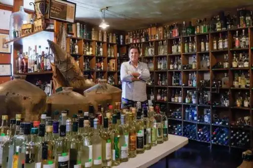 La figura de la bodega La Caravedo obtiene un importante reconocimiento mundial por su pasión por el pisco. Foto: Guinness World Records