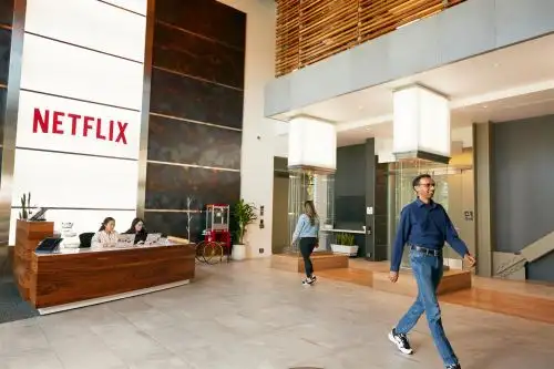 Árabes piden a Netflix eliminar el contenido para niños contrario al islam.