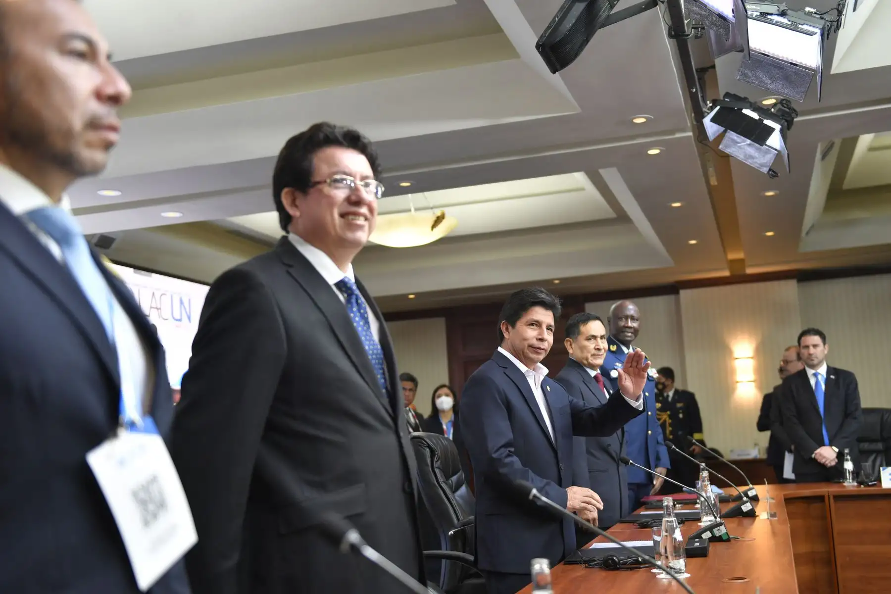 Presidente de la república Pedro Castillo, Junto al Canciller Miguel Ángel Rodríguez Mackay, inauguraron hoy la I Conferencia Latinoamericana y del Caribe sobre Operaciones de Paz de las Naciones Unidas.
Foto: Presidencia Perú