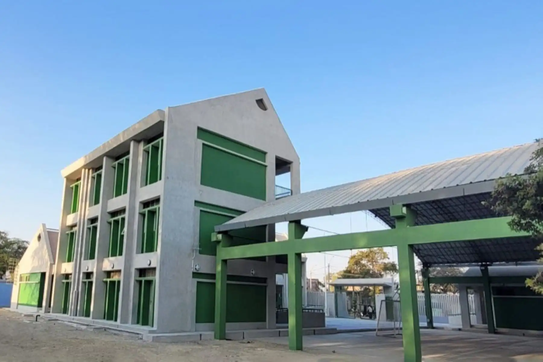 Piura: Pronied culminó reconstrucción de institución educativa en Sechura
