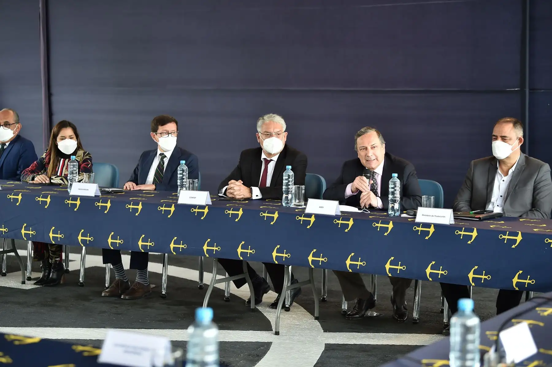 Este grupo de trabajo tiene por objetivo abordar, identificar, promover y proponer acciones que impulsen la industria naval, el financiamiento de la educación superior técnica, planes nacionales, así como las acciones que incentiven las inversiones privadas del sector industrial naval. 
Foto: ANDINA/MEF