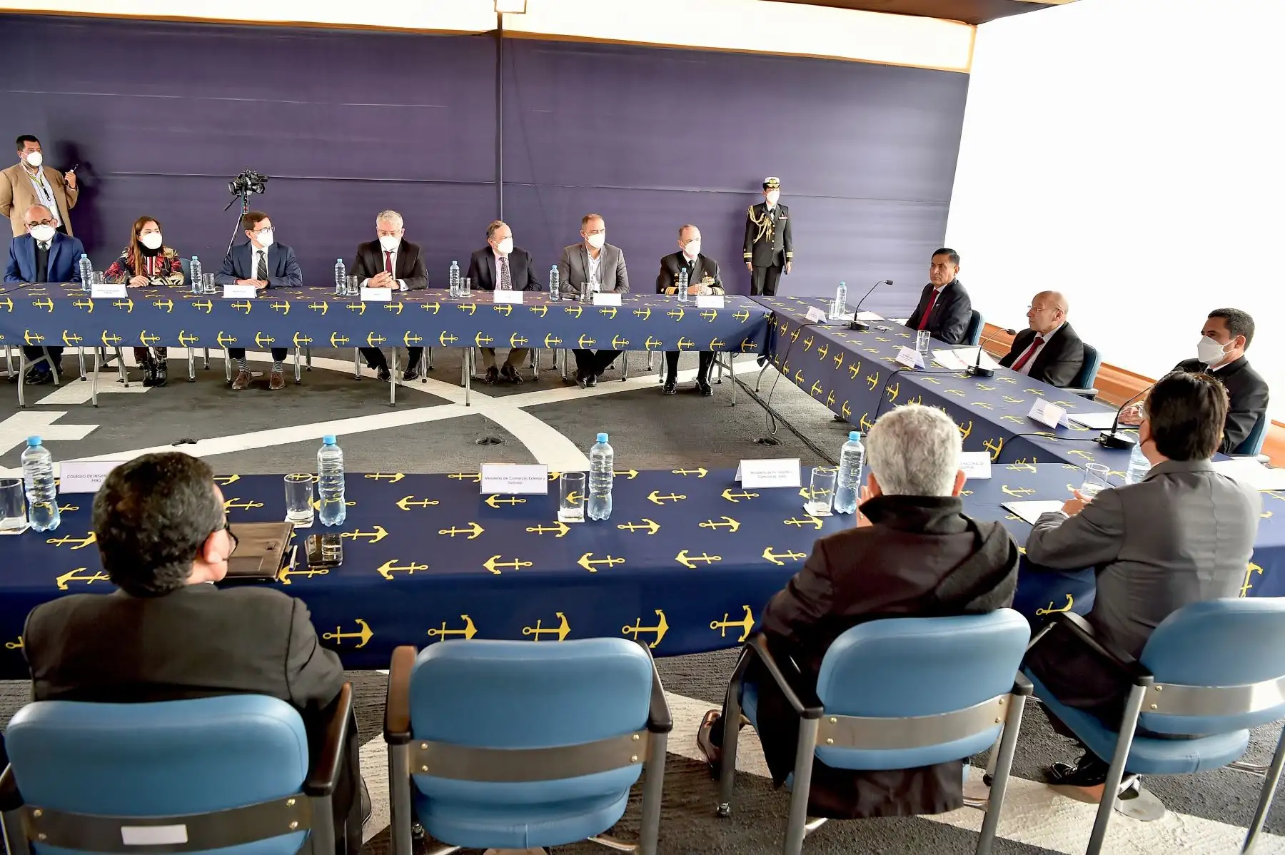 Este grupo de trabajo tiene por objetivo abordar, identificar, promover y proponer acciones que impulsen la industria naval, el financiamiento de la educación superior técnica, planes nacionales, así como las acciones que incentiven las inversiones privadas del sector industrial naval. 
Foto: ANDINA/MEF