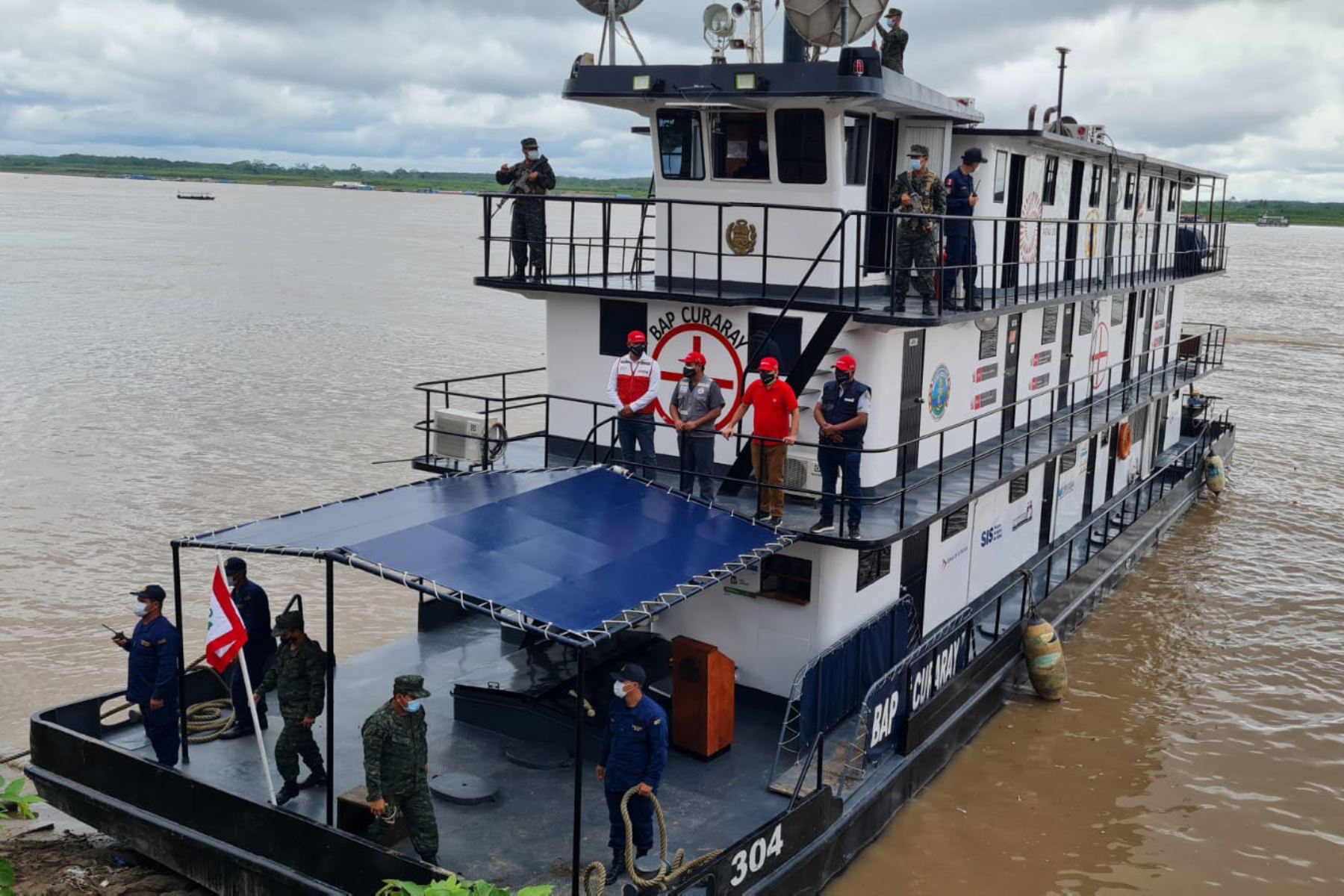 La tripulación del BAP Curaray partió del Reloj Público para iniciar esta campaña fluvial. Foto: Programa PAIS.