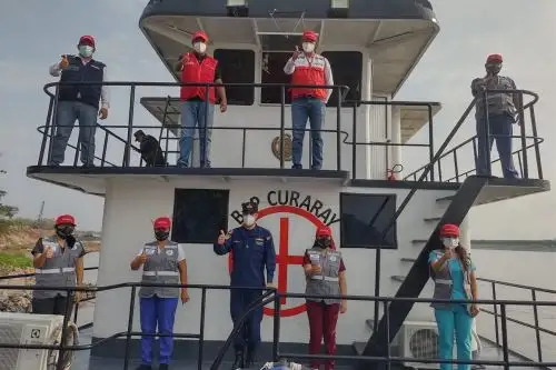 La tripulación del BAP Curaray partió del Reloj Público para iniciar esta campaña fluvial. Foto: Programa PAIS.