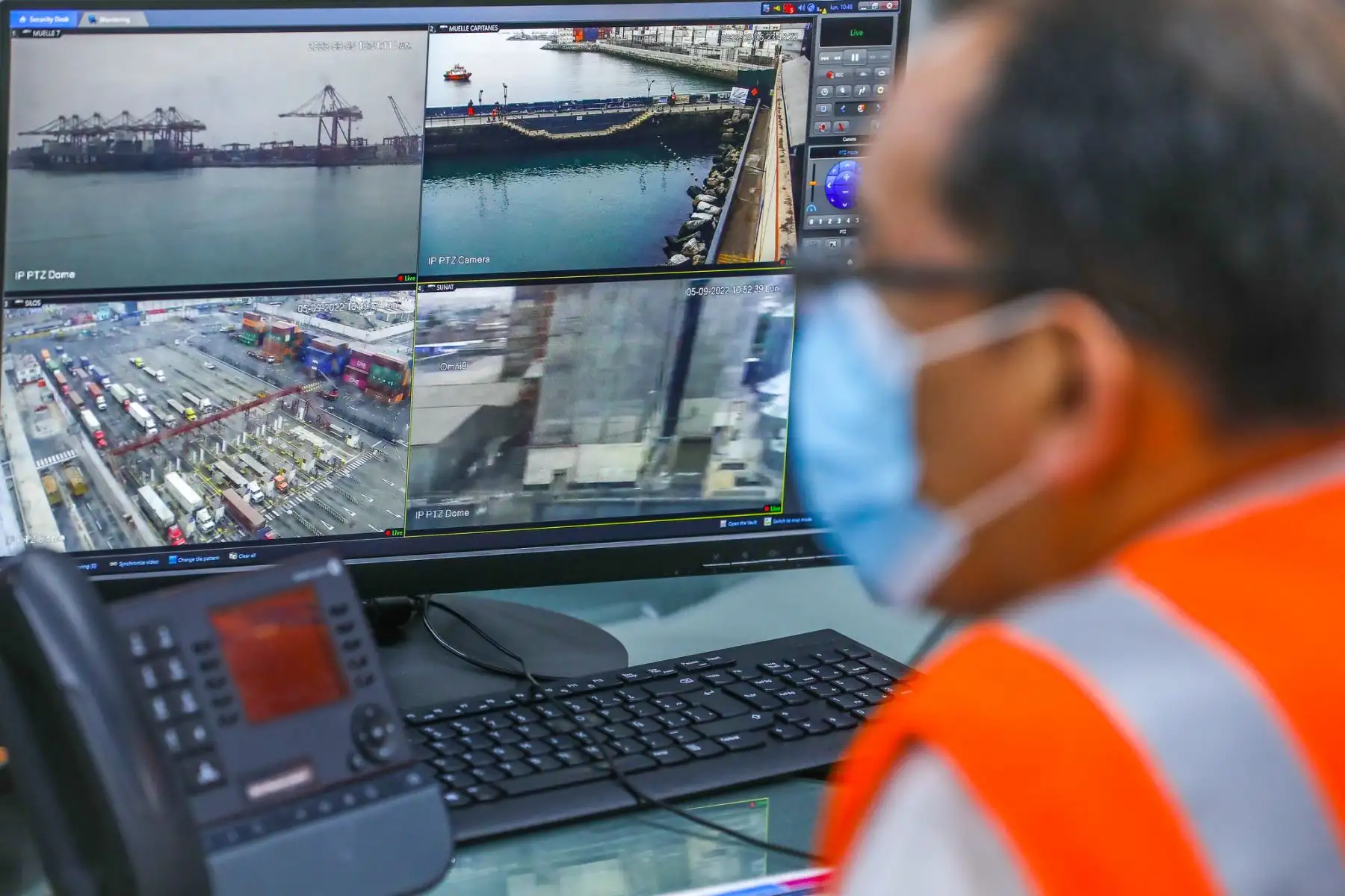Centro de Control y Respuesta a Emergencias brinda seguridad y agiliza la cadena logística portuaria del Callao.
Foto: MTC