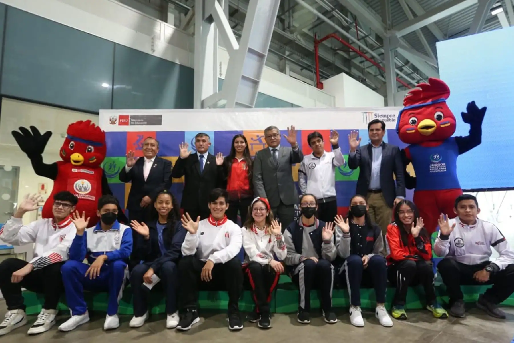 La próxima edición de los Juegos Escolares Deportivos y Paradeportivos (JEDPA) incluirá a estudiantes de nivel inicial con el fin de avanzar en la formación integral y la recuperación socioemocional de los integrantes de la comunidad educativa, anunció el ministro de Educación, Rosendo Serna.
Foto: MINEDU
