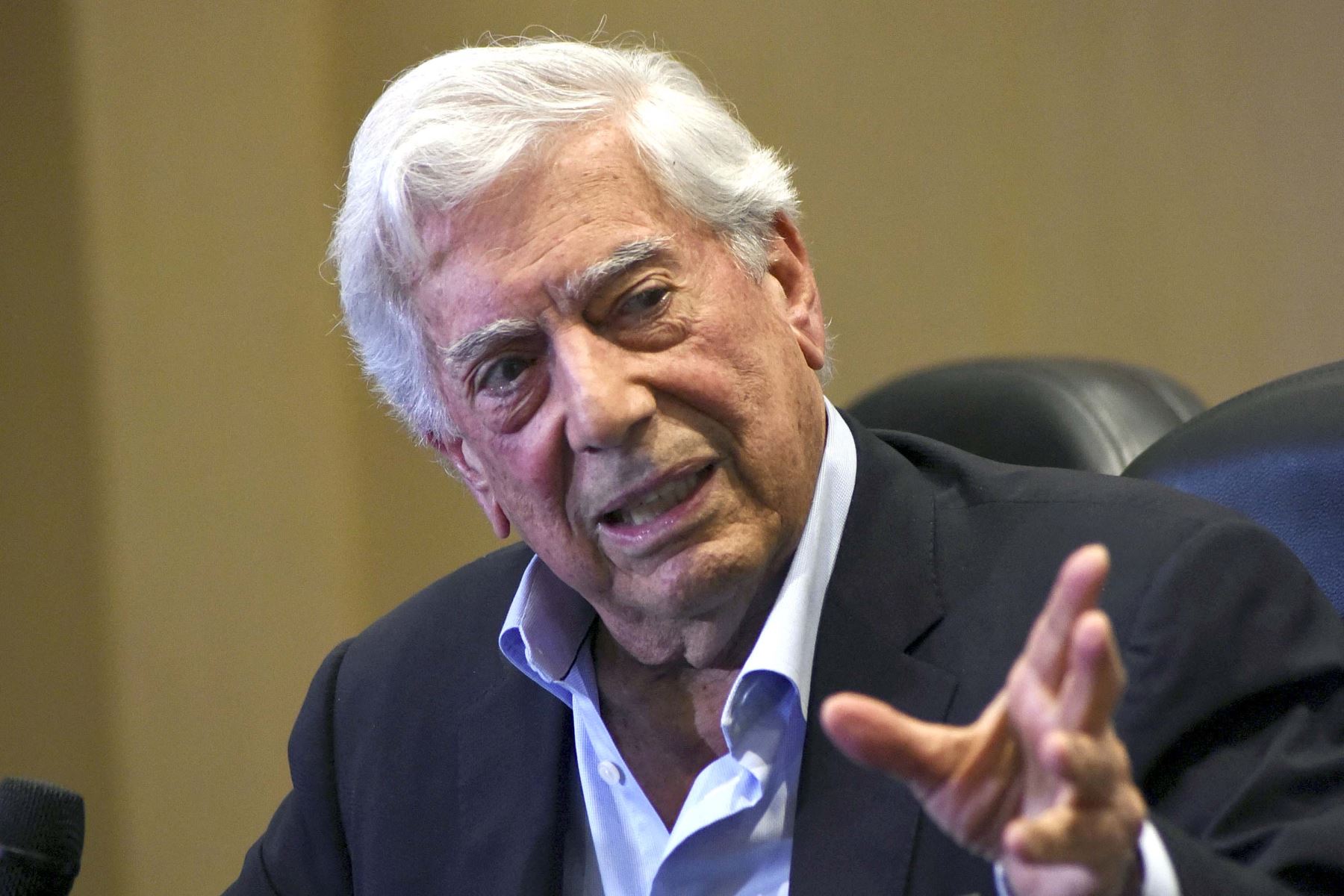 Mario Vargas Llosa felicita a la Universidad Nacional de San Marcos por sus 472 aniversario. Foto: AFP