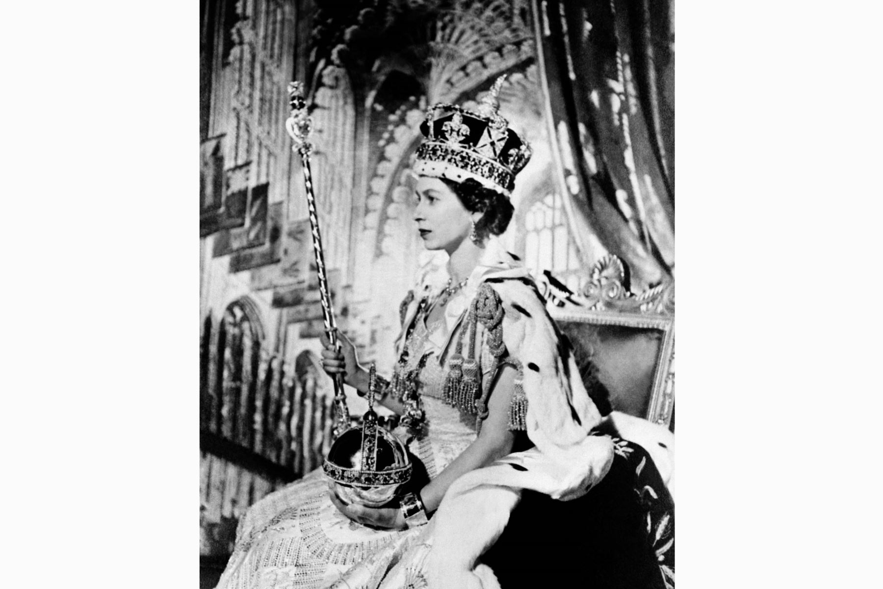 La reina Isabel II, el día de su coronación, el 2 de junio de 1953 en Londres. Foto: AFP