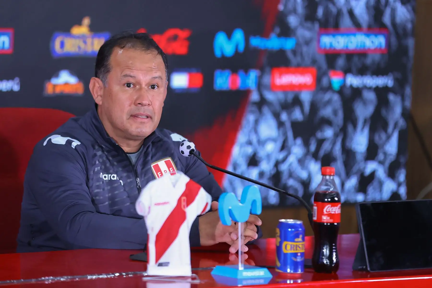 El entrenador de la selección peruana, Juan Reynoso, anuncia su primera lista de convocados en la selección peruana para los cotejos amistosos contra México y El Salvador. Foto: ANDINA/Andrés Valle