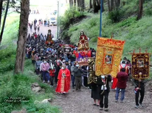 Cusco elabora plan para evitar incendios forestales durante peregrinaje al Señor de Huanca, en la provincia de Calca.